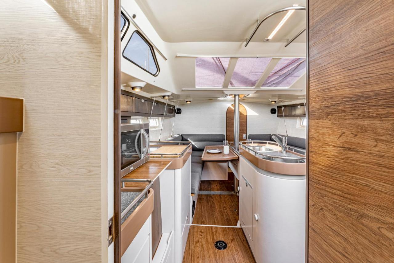 Relaxing Stay On A 38Ft Sail Yacht Arrecife  Extérieur photo