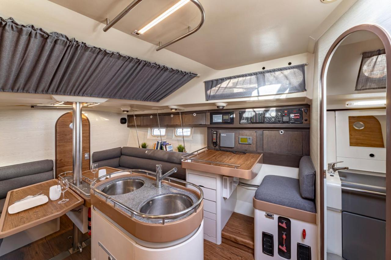 Relaxing Stay On A 38Ft Sail Yacht Arrecife  Extérieur photo